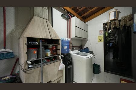 Área de Serviço de casa à venda com 4 quartos, 205m² em Vila Guaraciaba, Santo André