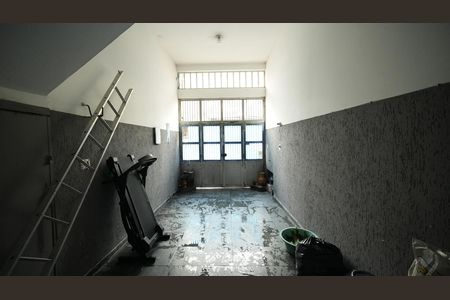 Garagem de casa à venda com 4 quartos, 205m² em Vila Guaraciaba, Santo André