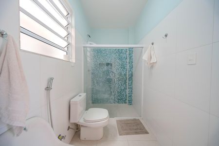 Banheiro de apartamento para alugar com 2 quartos, 73m² em Bela Vista, São Paulo