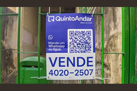 Fachada com placa de apartamento à venda com 2 quartos, 60m² em Engenho de Dentro, Rio de Janeiro