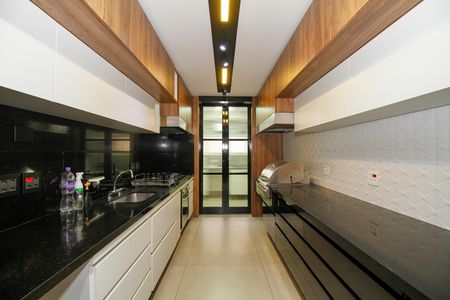 Apartamento para alugar com 165m², 3 quartos e 3 vagas Apartamento para alugar com 165m², 3 quartos e 3 vagasCozinha 1