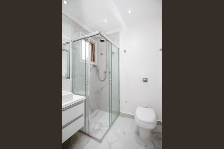 Apartamento para alugar com 165m², 3 quartos e 3 vagas Apartamento para alugar com 165m², 3 quartos e 3 vagasBanheiro da Suíte 1