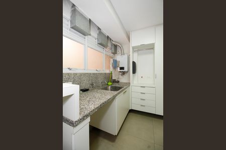 Apartamento para alugar com 165m², 3 quartos e 3 vagas Apartamento para alugar com 165m², 3 quartos e 3 vagasÁrea de Serviço