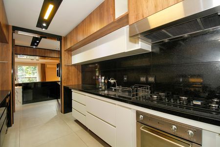 Apartamento para alugar com 165m², 3 quartos e 3 vagas Apartamento para alugar com 165m², 3 quartos e 3 vagasCozinha 1