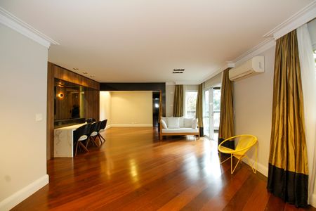 Apartamento para alugar com 165m², 3 quartos e 3 vagas Apartamento para alugar com 165m², 3 quartos e 3 vagasSala de Estar e Home Theater