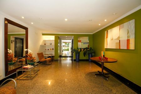 Apartamento para alugar com 165m², 3 quartos e 3 vagas Apartamento para alugar com 165m², 3 quartos e 3 vagasHall Social