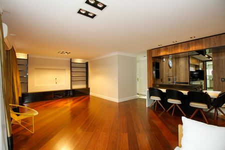 Apartamento para alugar com 165m², 3 quartos e 3 vagas Apartamento para alugar com 165m², 3 quartos e 3 vagasSala de Estar e Home Theater