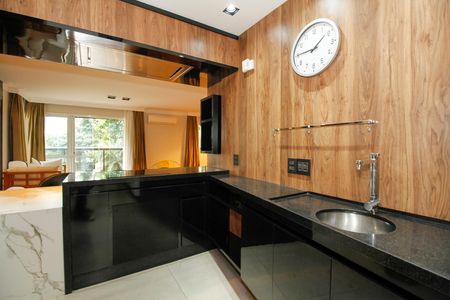 Apartamento para alugar com 165m², 3 quartos e 3 vagas Apartamento para alugar com 165m², 3 quartos e 3 vagasCozinha 2