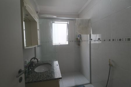 Banheiro Social de apartamento para alugar com 2 quartos, 70m² em Jardim Belmar, Guarujá
