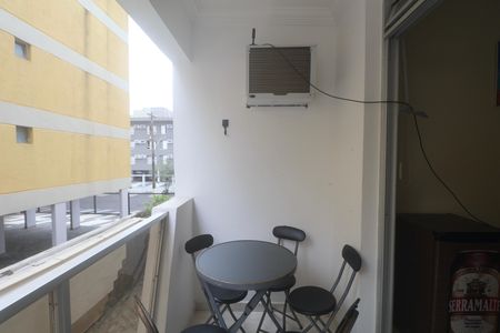Varanda de apartamento para alugar com 2 quartos, 70m² em Jardim Belmar, Guarujá