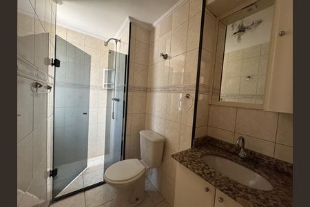 Apartamento para alugar com 72m², 3 quartos e 1 vaga Apartamento para alugar com 72m², 3 quartos e 1 vagaBanheiro 2