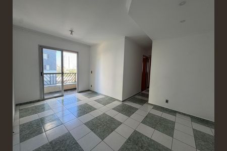 Sala de apartamento para alugar com 3 quartos, 72m² em Continental, Osasco