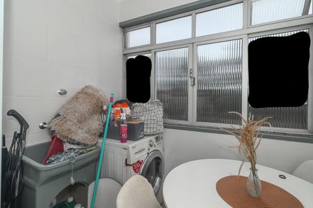 Cozinha de apartamento à venda com 1 quarto, 46m² em São Sebastião, Porto Alegre
