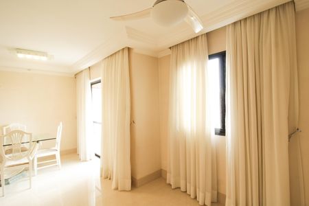 Apartamento para alugar com 86m², 2 quartos e 2 vagas Apartamento para alugar com 86m², 2 quartos e 2 vagasSala