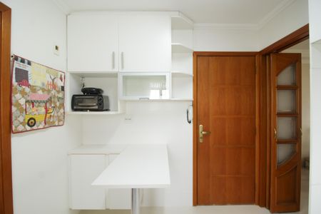 Apartamento para alugar com 86m², 2 quartos e 2 vagas Apartamento para alugar com 86m², 2 quartos e 2 vagasCozinha