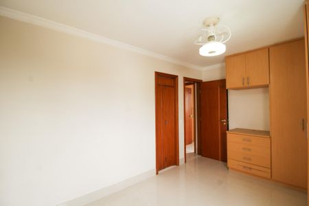 Apartamento para alugar com 86m², 2 quartos e 2 vagas Apartamento para alugar com 86m², 2 quartos e 2 vagasQuarto