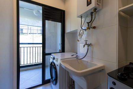 Área de Serviço de apartamento para alugar com 2 quartos, 58m² em Granja Viana, Cotia