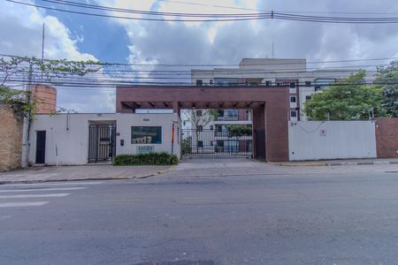 Fachada do condomínio de apartamento para alugar com 2 quartos, 58m² em Granja Viana, Cotia