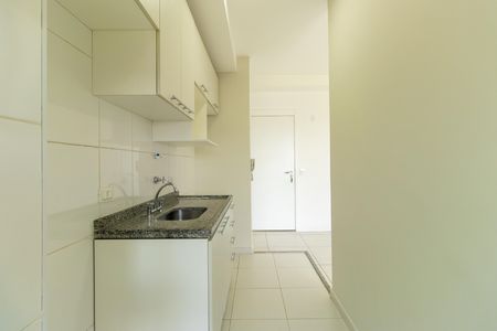 Cozinha de apartamento para alugar com 2 quartos, 58m² em Granja Viana, Cotia