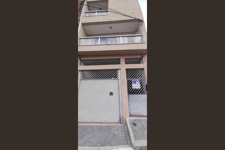 Casa para alugar com 42m², 1 quarto e sem vaga