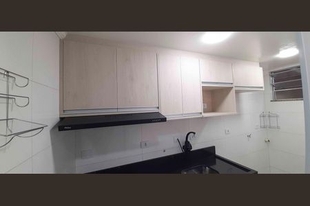 Cozinha de casa para alugar com 1 quarto, 42m² em Jardim D’abril, Osasco