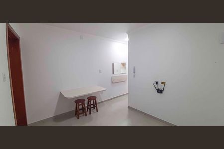 Casa para alugar com 42m², 1 quarto e sem vaga