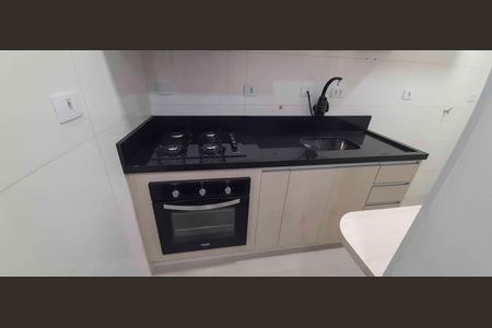 Casa para alugar com 42m², 1 quarto e sem vaga