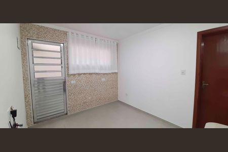 Casa para alugar com 42m², 1 quarto e sem vaga