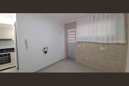 Casa para alugar com 42m², 1 quarto e sem vaga