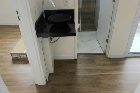 Banheiro de apartamento para alugar com 2 quartos, 42m² em Vila Rosalia, Guarulhos
