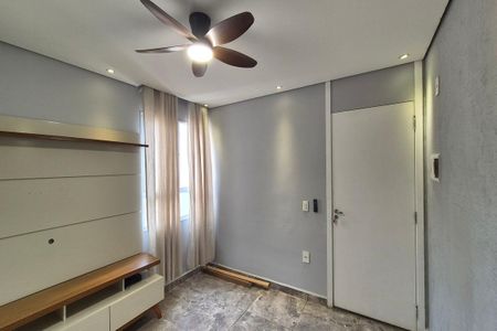 Sala de apartamento para alugar com 2 quartos, 45m² em Jardim Icaraí, Campinas