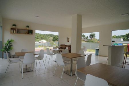 Área externa de apartamento para alugar com 2 quartos, 50m² em Várzea das Mocas, São Gonçalo