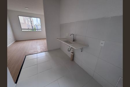 Cozinha de apartamento à venda com 2 quartos, 43m² em Vargem Pequena, Rio de Janeiro