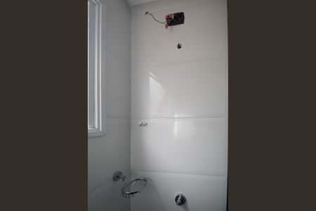 Banheiro  de apartamento para alugar com 1 quarto, 35m² em Vila Mazzei, São Paulo