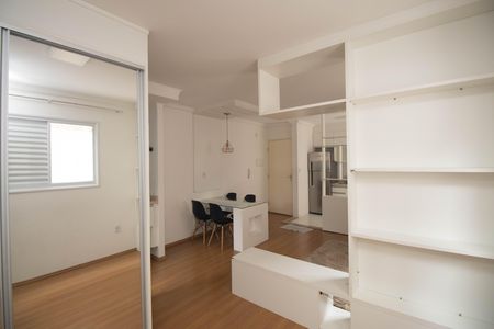 Quarto 1 de apartamento para alugar com 1 quarto, 35m² em Vila Mazzei, São Paulo