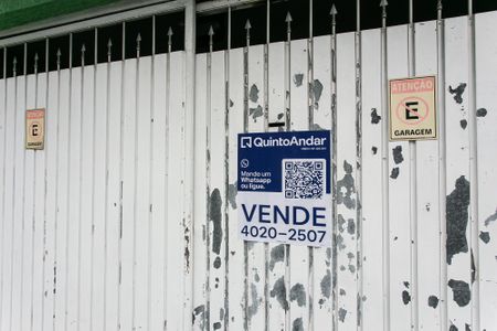 placa ZGMD-1392 de casa à venda com 4 quartos, 130m² em Parque Sonia, São Paulo