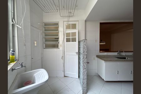 Apartamento para alugar com 109m², 3 quartos e sem vaga