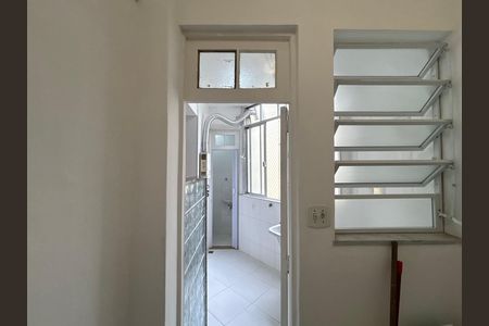 Apartamento para alugar com 109m², 3 quartos e sem vaga