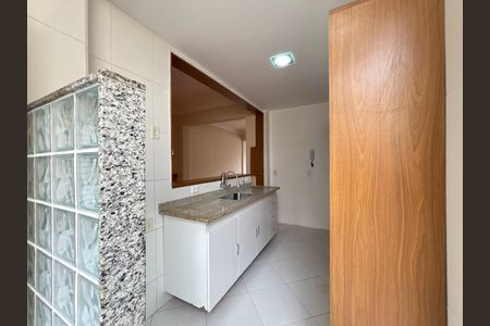 Apartamento para alugar com 109m², 3 quartos e sem vaga