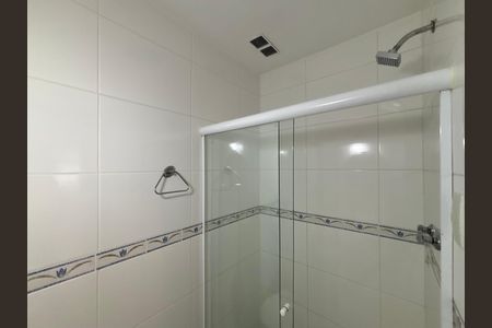 Apartamento para alugar com 109m², 3 quartos e sem vaga