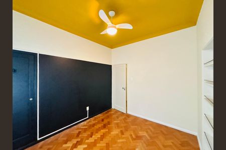 Apartamento para alugar com 109m², 3 quartos e sem vaga