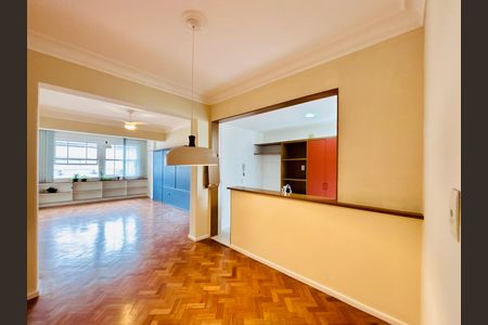 Apartamento para alugar com 109m², 3 quartos e sem vaga