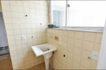 Apartamento à venda com 55m², 2 quartos e 1 vaga Apartamento à venda com 55m², 2 quartos e 1 vagaÁrea de Serviço