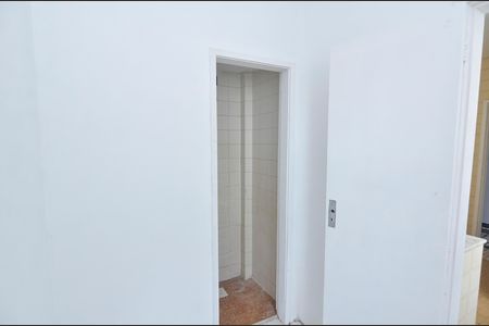 Apartamento à venda com 55m², 2 quartos e 1 vaga Apartamento à venda com 55m², 2 quartos e 1 vagaQuarto de Serviço