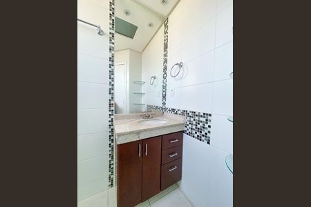 banheiro suite de apartamento para alugar com 3 quartos, 102m² em Eldorado, Contagem