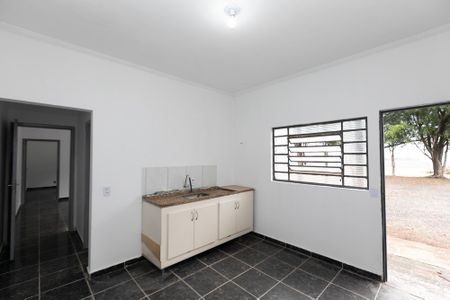 Casa para alugar com 4750m², 3 quartos e sem vaga Casa para alugar com 4750m², 3 quartos e sem vagaCOZINHA CASA Nº 1