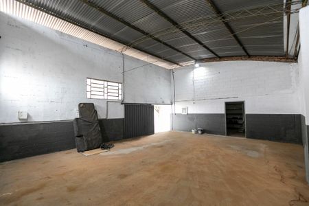 Casa para alugar com 4750m², 3 quartos e sem vaga Casa para alugar com 4750m², 3 quartos e sem vagaGALPÃO