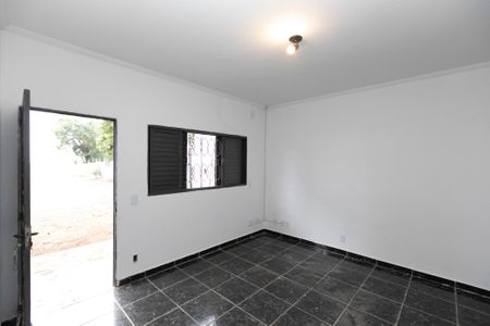 Casa para alugar com 4750m², 3 quartos e sem vaga Casa para alugar com 4750m², 3 quartos e sem vagaQUARTO CASA Nº 2