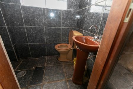 Casa para alugar com 4750m², 3 quartos e sem vaga Casa para alugar com 4750m², 3 quartos e sem vagaBANHEIRO COLETIVO CASA Nº 3
