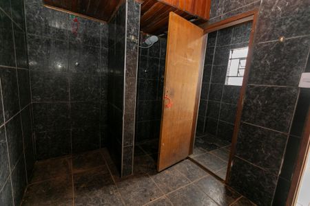 Casa para alugar com 4750m², 3 quartos e sem vaga Casa para alugar com 4750m², 3 quartos e sem vagaBANHEIRO COLETIVO CASA Nº 3